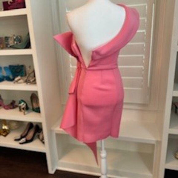 Hot Pink One-Shoulder Cocktail Dress with Dramatic Bow – Statement Piece - Picture 6 of 8